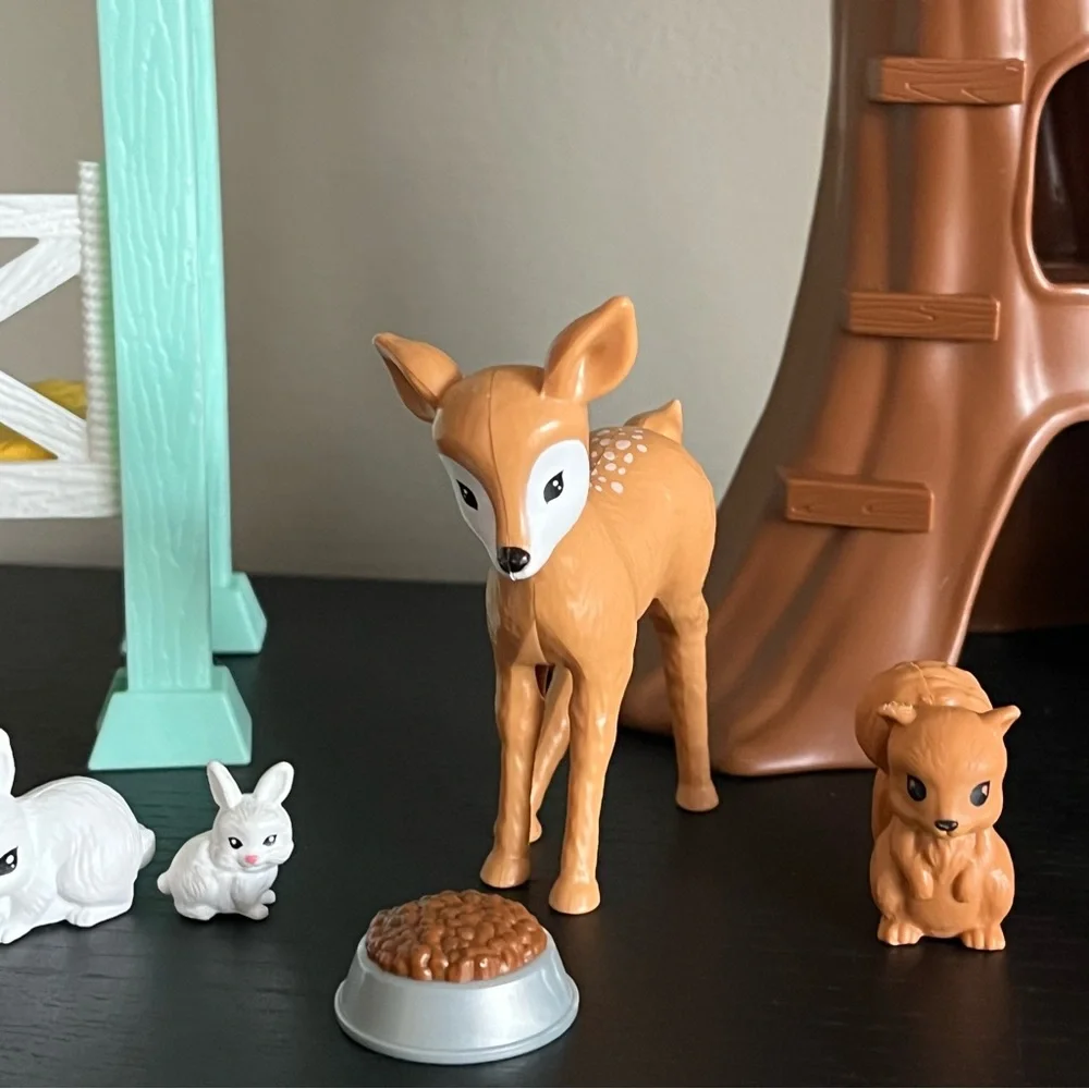 Barbie Animal Rescuer Doll Care Center You Can Be Anything FCP78